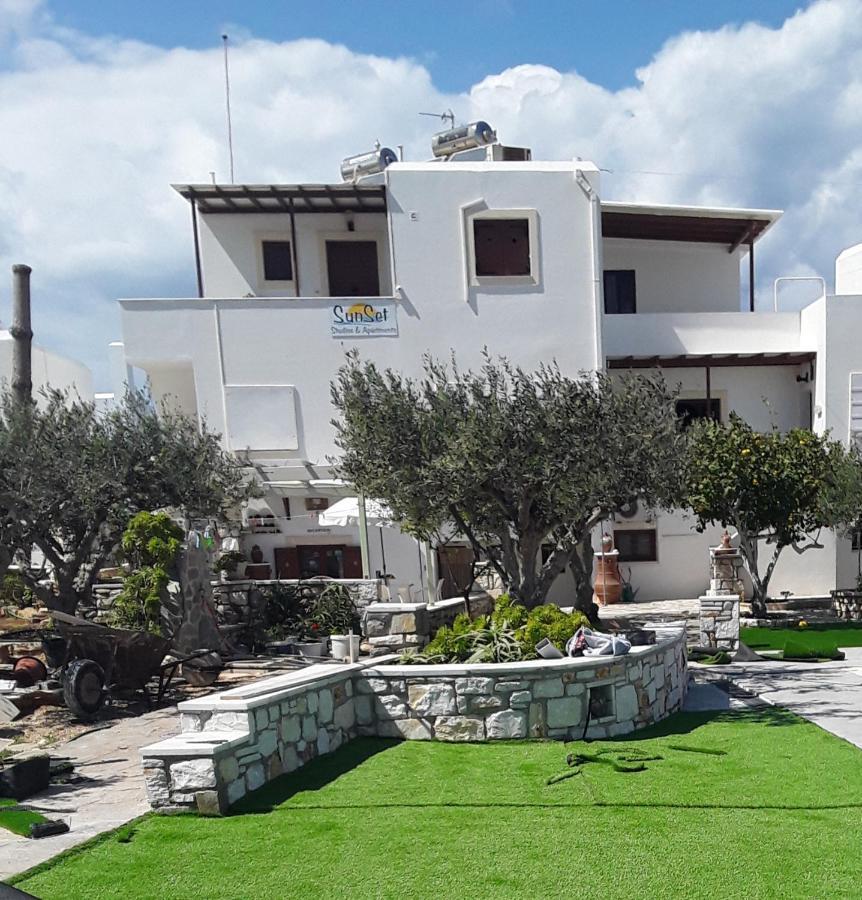 Sunset Studios And Apartments For Adults Over 21 Only Naousa Exterior foto
