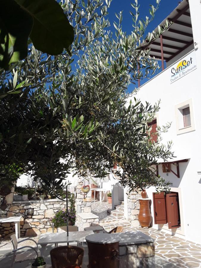 Sunset Studios And Apartments For Adults Over 21 Only Naousa Exterior foto
