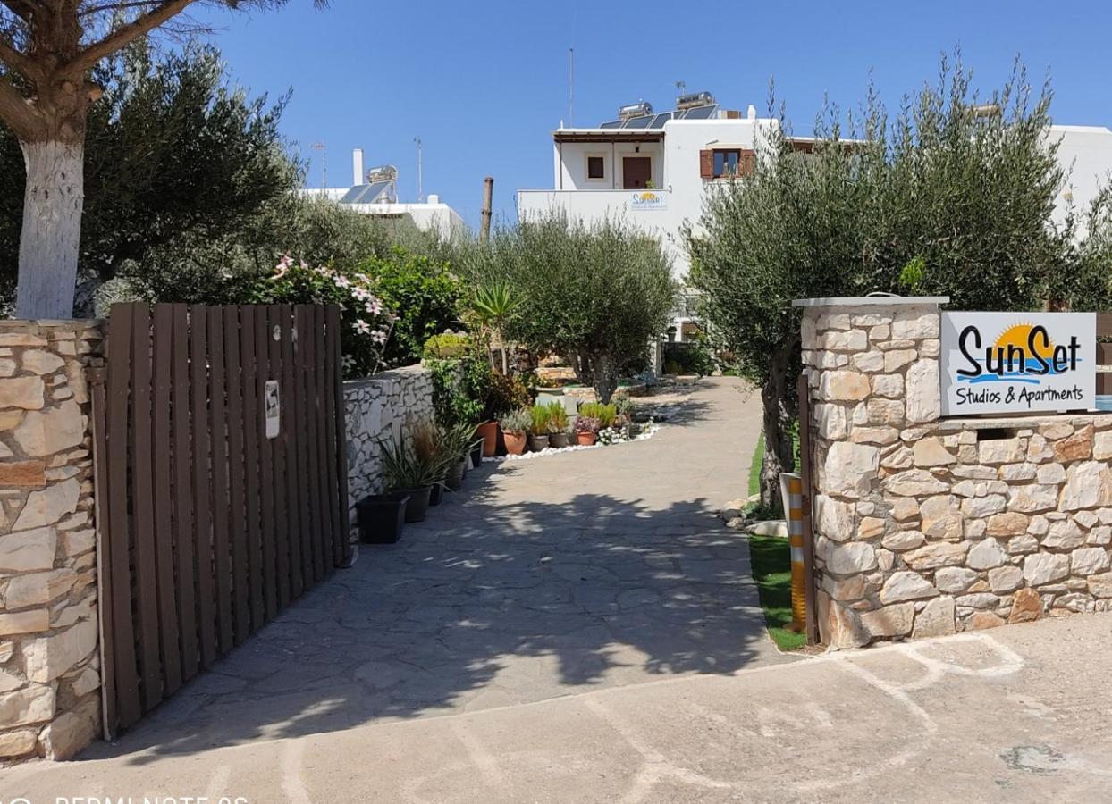 Sunset Studios And Apartments For Adults Over 21 Only Naousa Exterior foto